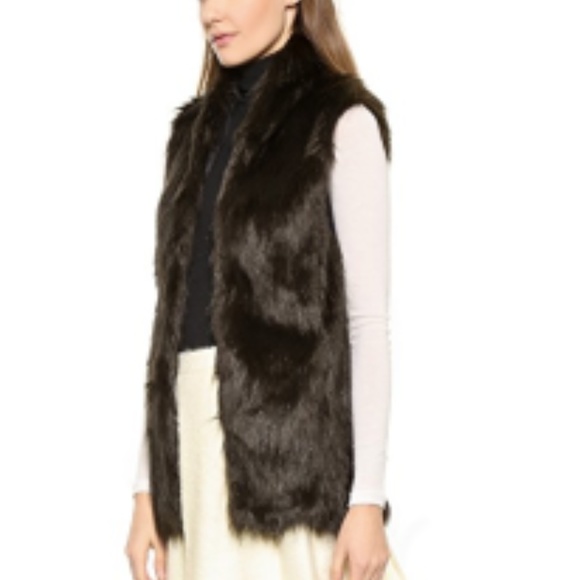 Shane Faux Fur Vest - Club Monaco - Picture 5 of 8